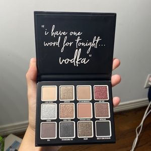 Kylie Jenner Pressed Powder Eyeshadow